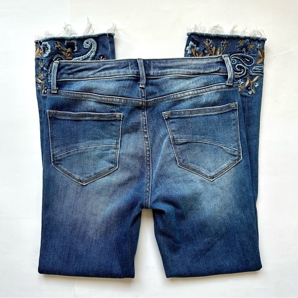 Driftwood Floral Paisley Embroidered Colette Straight Jeans Raw Fray Hem Size 25 - Picture 7 of 9